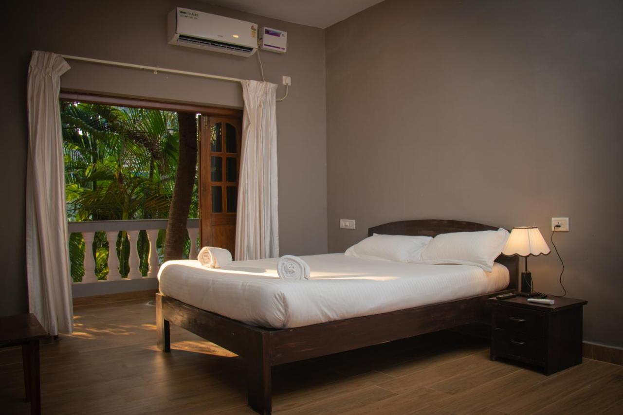 The Sovereign Villa Candolim Esterno foto